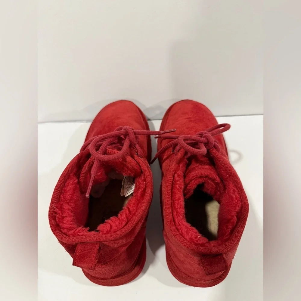 UGG Neumel Boots Red Suede Shearling Lined Chukka Men’s 8 Women’s 9.5
